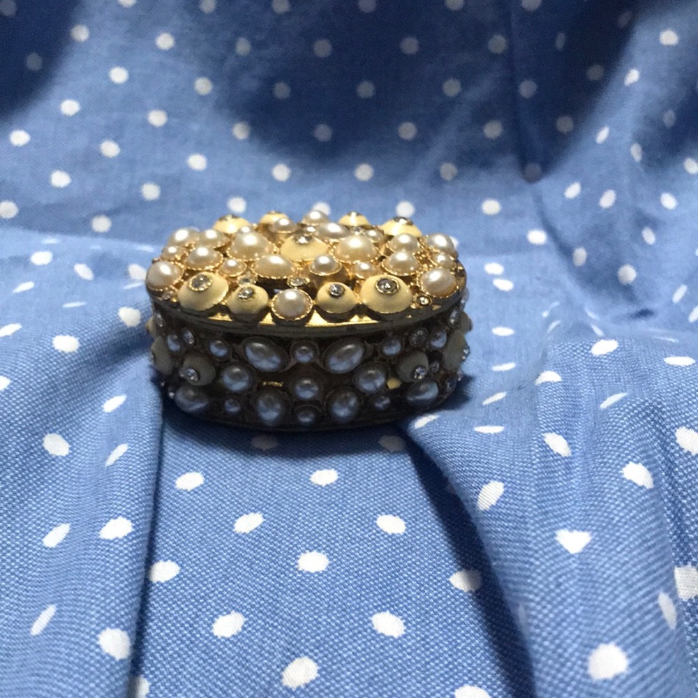 Vintage mini jewelry box
